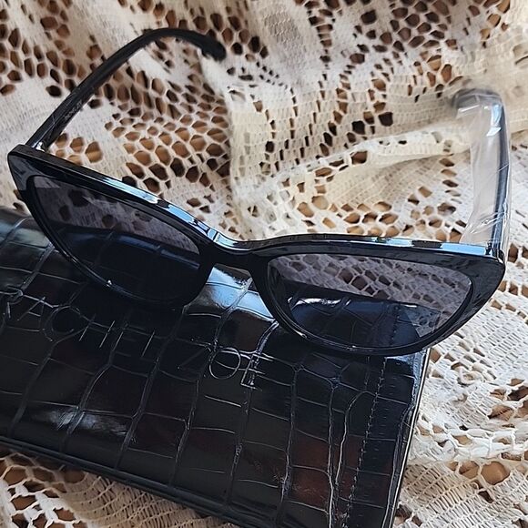 Rachel Zoe Black Sunglasses With Faux Croc Case main image 4